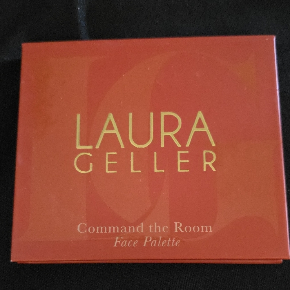 Laura Geller Blue and Brown Eyeshadow Collection - Picture 2 of 2